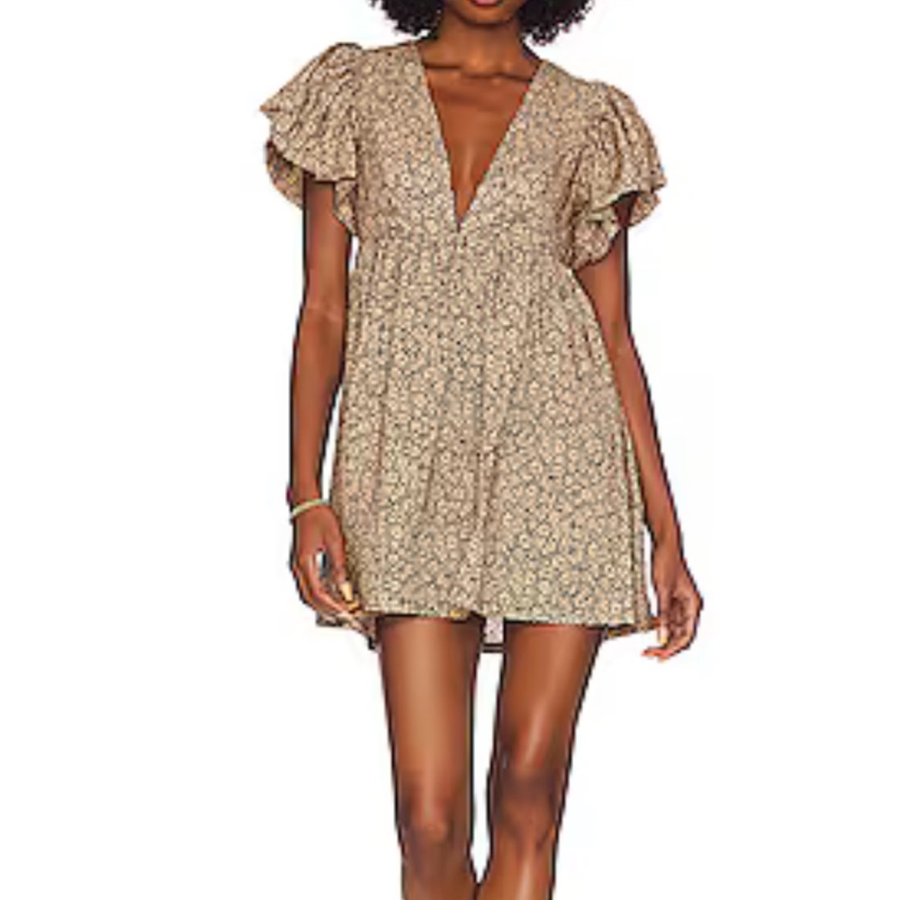 Beautiful dress form revolve